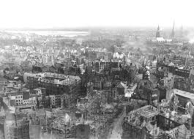 Los británicos bombardean Colonia