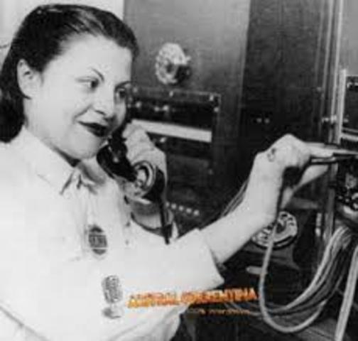 La primera conversación telefónica y la primeras paginas de teléfonos