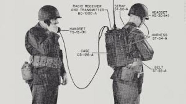 El nacimiento del primer teléfono inalámbrico el " walkie talkie"