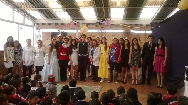 Primaria asiste a teatro escolar