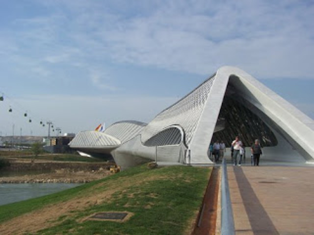 Pabellón Puente de la Exposición Internacional Zaragoza