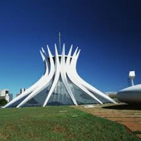 Catedral de Brasilia-Oscar Niemeyer