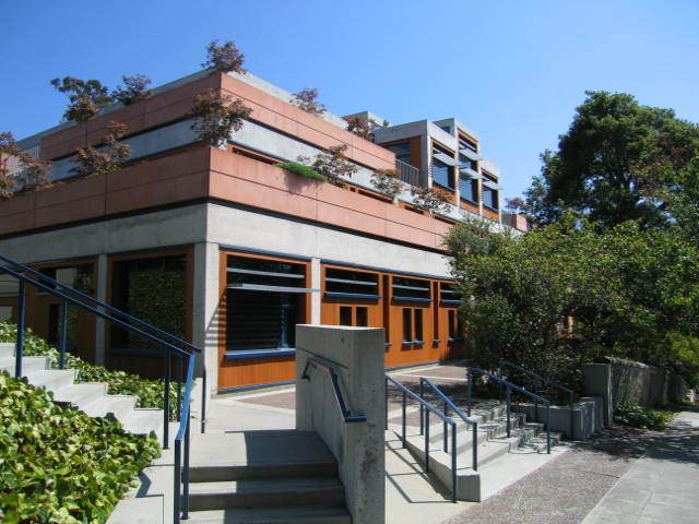 Flora Lamson Hewlett Library