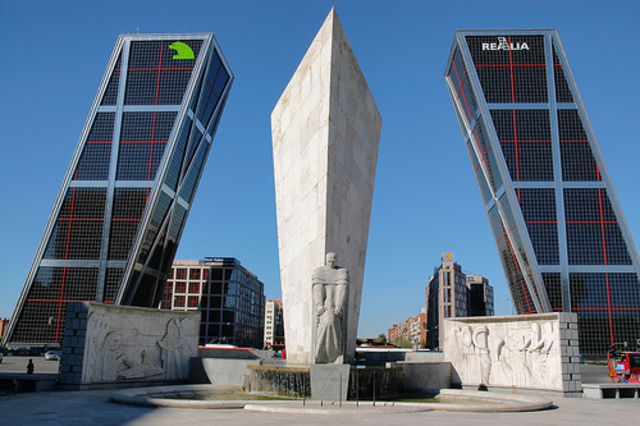 Puerta de Europa (Torres KIO)