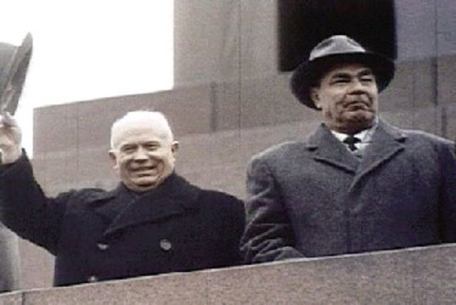 Destitución de Jruschov y nombramiento de Brézhnev