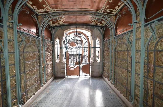 Hector Guimard - Castel Beranger