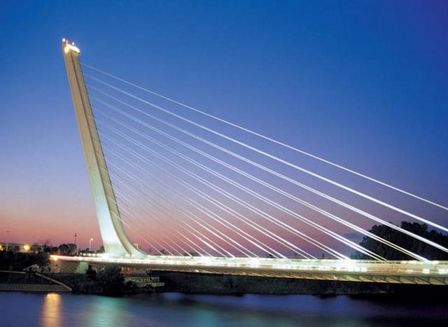 Santiago Calatrava - Puente del Alamillo