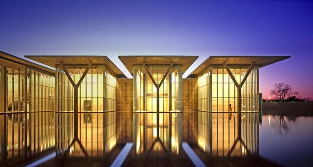 Tadao Ando - Modern Art Museum of Fort Worth