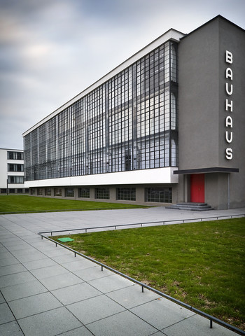 Walter Gropius - Edificio Bauhaus
