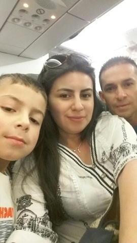 Feliz con mi familia, que tanto me apoyan a conseguir mis metas