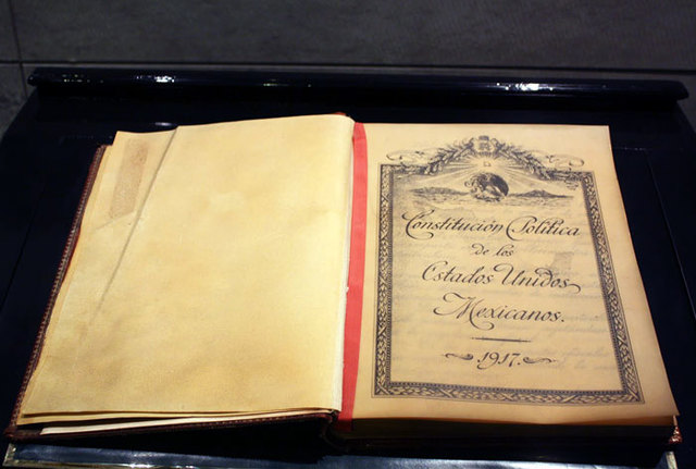 Promulgación de la Constitución de 1917