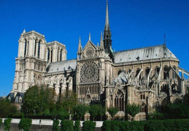 Otros elementos goticos: Arbontate, Contrafuerte y Pinaculo