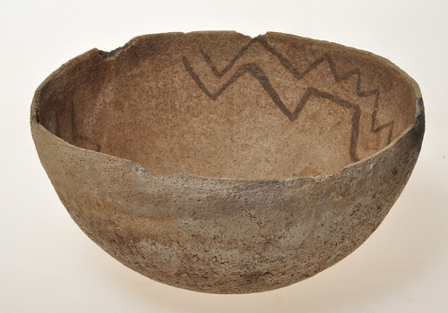 Earliest ceramics or pottery in America