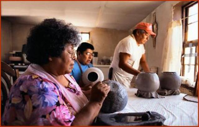 Acoma Pueblo Native American Pottery Makers