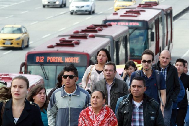 "Peñalosa empeñará a Bogotá para financiar modelo Transmilenio": concejal Manuel Sarmiento