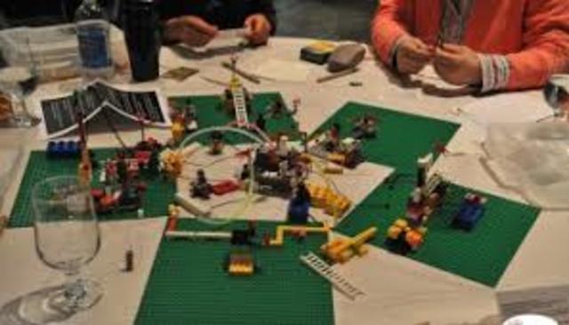 Metáfora LEGO. Hodgins.