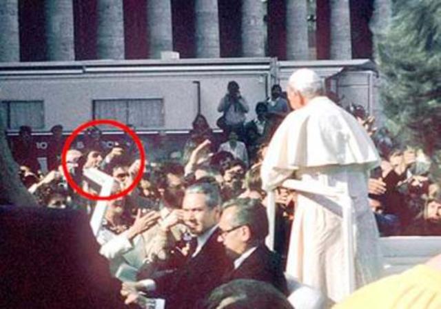 Atentado contra el Papa Juan Pablo II (Acontecimiento social)