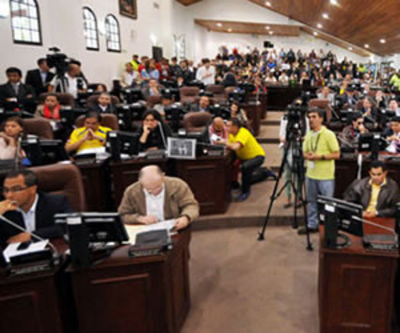 Aciertos y reparos del Plan de Desarrollo Bogotá Mejor para Todos, según el concejal Antonio Sanguino