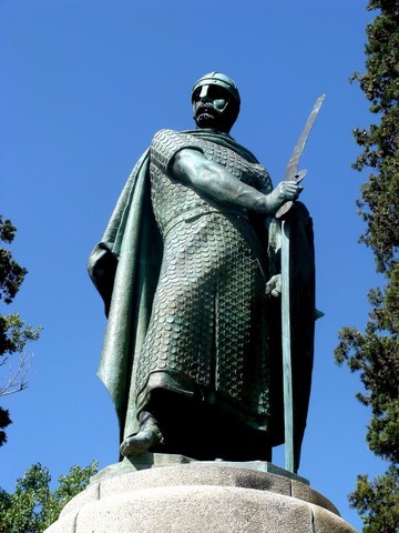 Nasce João Araújo.