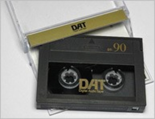 SONY - Digital Audio Tape (DAT) - 1987