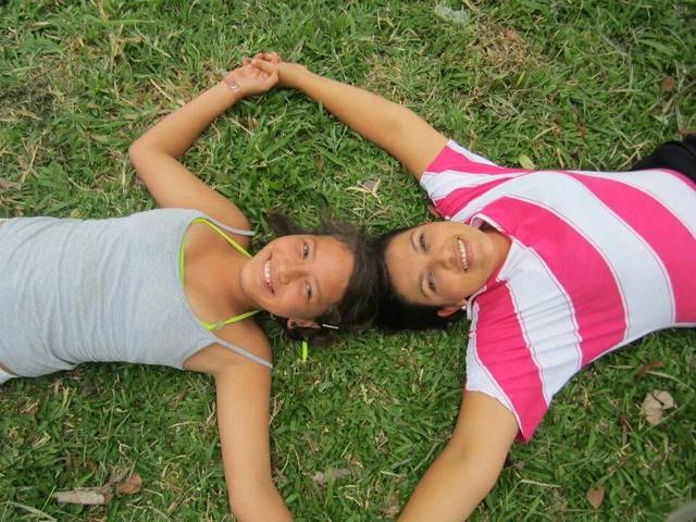 DÍA DE CAMPO CON MI HIJA.