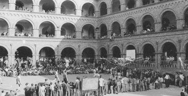 Primer claustro universitario de Colombia