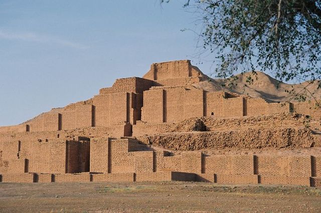 ANTIGÜEDAD: Mesopotamia (ZIGURAT DE CHOGAZANBIL)
