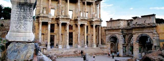 ANTIGÜEDAD CLASICA: Grecia (BLIBIOTECA DE CELSO, EFESO)