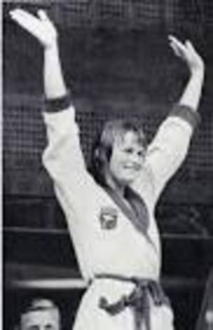 Shane Gould wins 3 Gold Medals at Munich Olympics