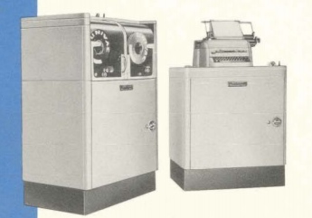 Impressora derivada de máquina de escrever (1.ª Impressora de Impacto)