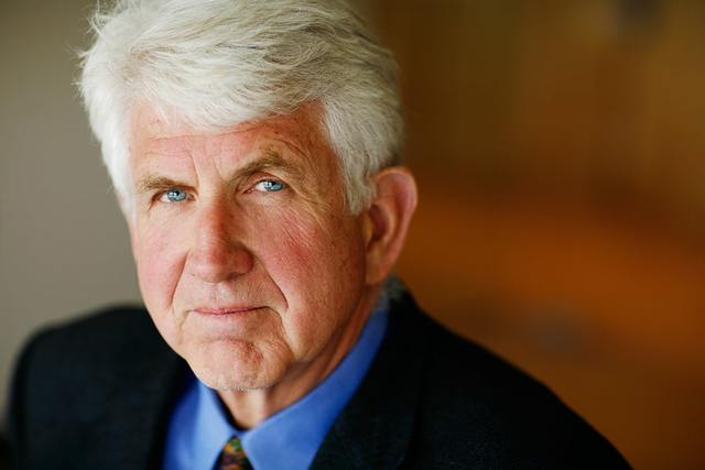 Nasce Robert Metcalfe. Criador da "Ethernet"