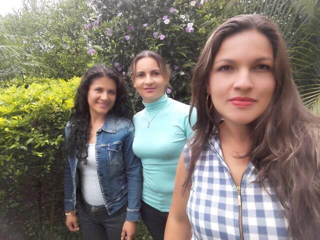 MIS AMIGAS