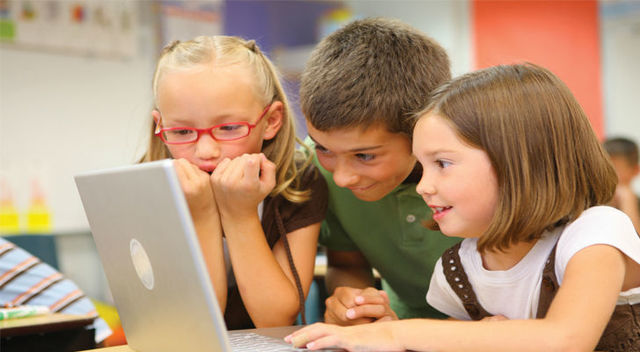 Apple potencializa el concepto RED