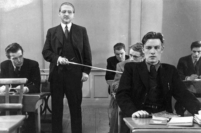 ETAPA: DE REALISMO O DE EXPANSIÓN