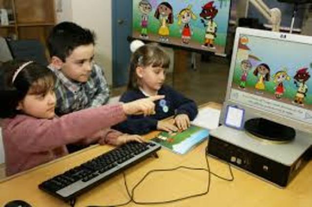 Se fundamenta en la teoría cognitiva. Nacimiento del e-learning