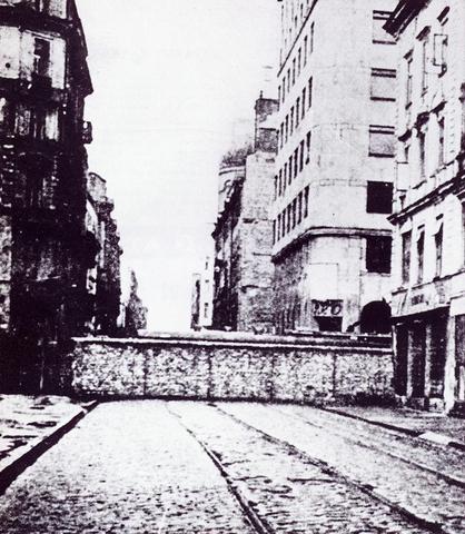 Warsaw and Krakau Ghetto Sealed Off
