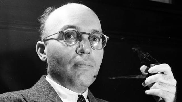 German composer Kurt Weill comes to New York.