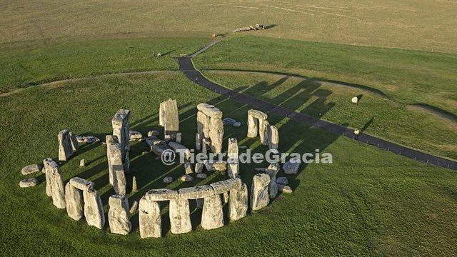 MONUMENTOS MEGALITICOS