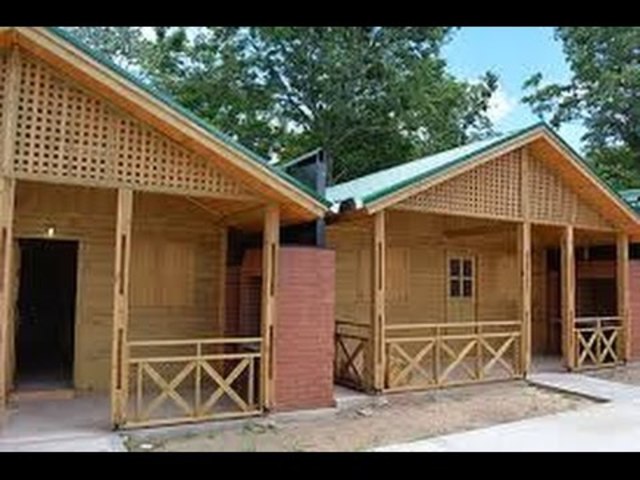 MIS PAPAS CONSTRUYERON UNA CASA