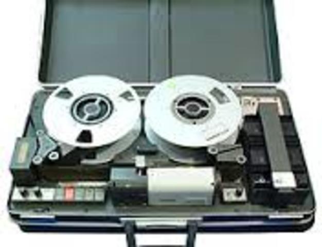 VTR (Video Tape Recorder)