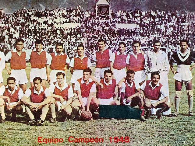 Primer campeonato - Primer campeón