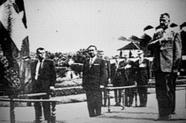 Lon Nol takes control of Cambodia