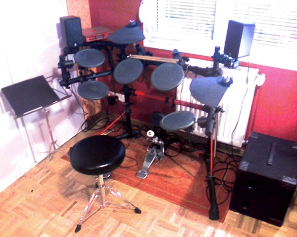 Invenzione batteria elettronica