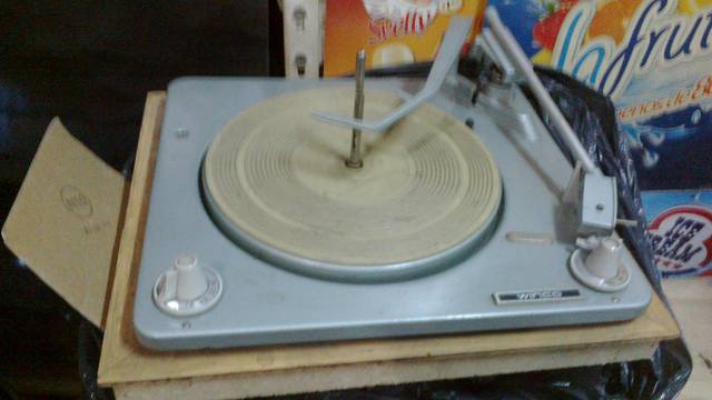 LLEGA LA PRIMERA BANDEJA A LA RADIO!