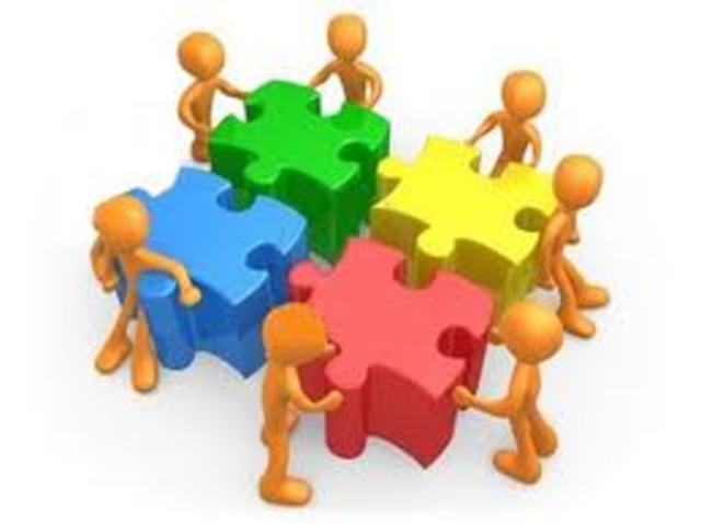 Hodgins, 2000, miembro de IEEE LTSC, propone la famosa metáfora de Lego