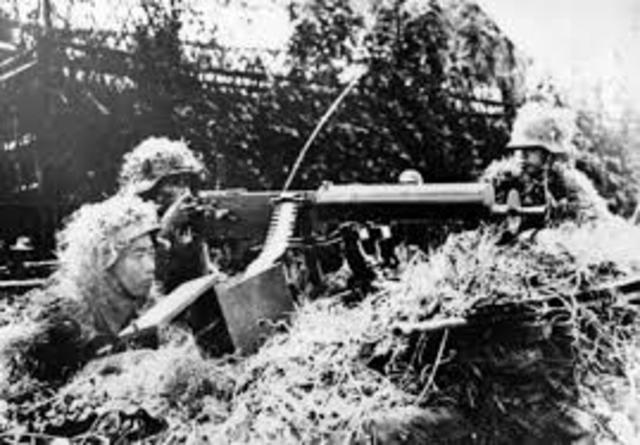 1904 Model Maxim Machine Gun