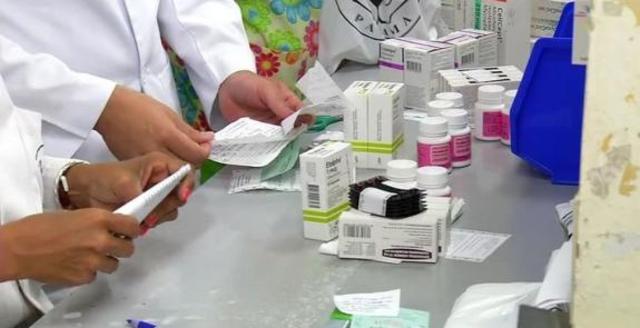 decreto 4725 del 2005:por la cual se reglamenta el registro de régime n sanitario permiso de comercialización y vigilancia sanitaria de dispositivos médicos para el uso humano