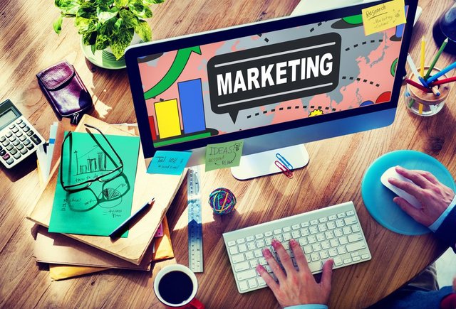 MARKETING E INTERNET 2005 -2017