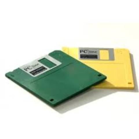 Década de los 80: DISQUETE DE 3.5"