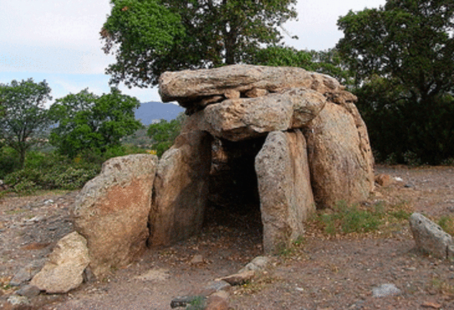DOLMEN